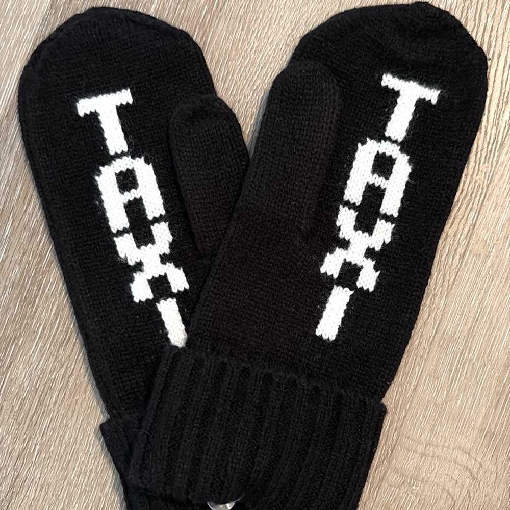 LAST ONE NWT [Kate Spade] New York Taxi Cab Mittens Black/White Women’s One Size - Picture 7 of 10